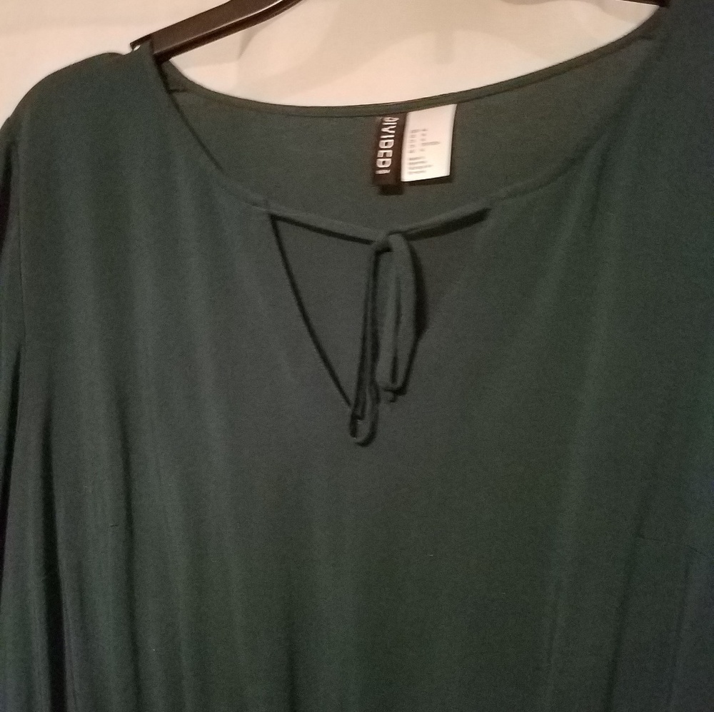 Dress knee length